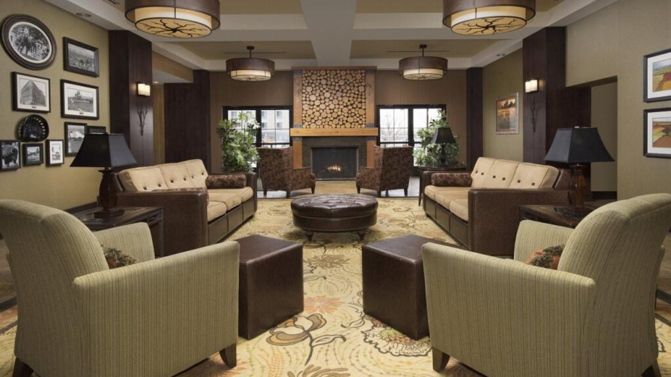 Holiday Inn Express Hotel & Suites Denver Airport
